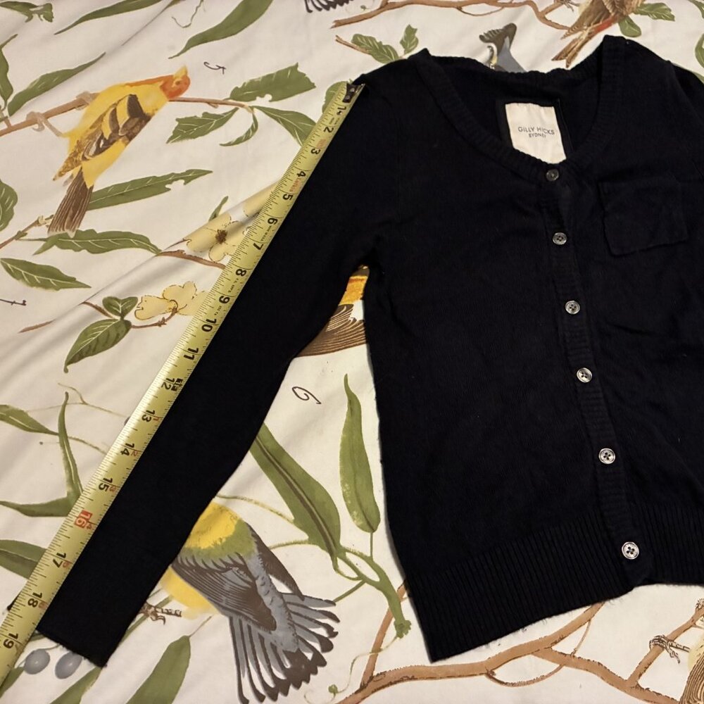 Gilly Hicks navy blue summer sweater cardigan size XS - preloved - Picture 6 of 7